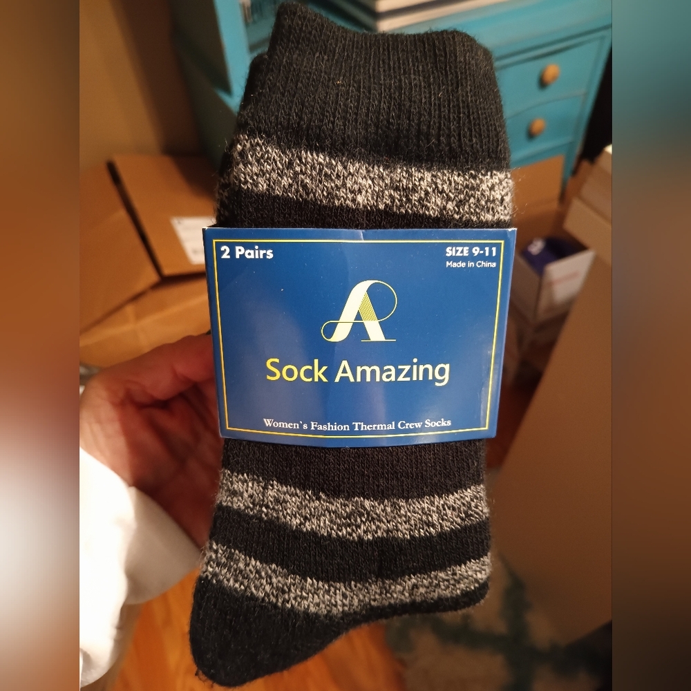 Women's Black and Gray Thermal Crew Socks
